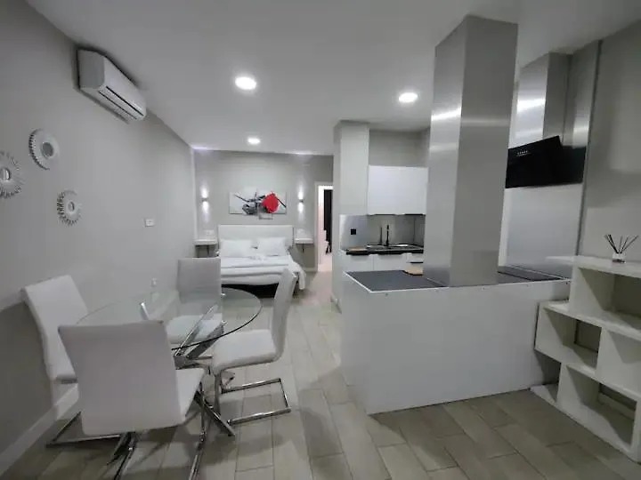 דירות קורדובה Loft Ciudad Jardin N°2